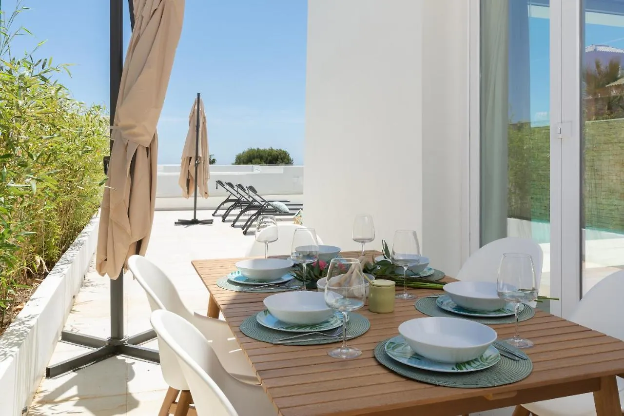 394921 - Wonderful Semi Detached Villa マラガ